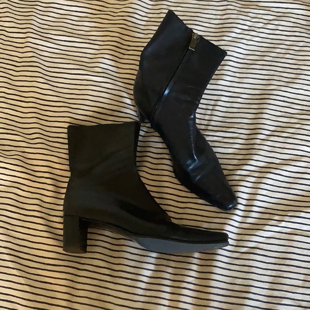 Vintage Italian leather ankle boots black